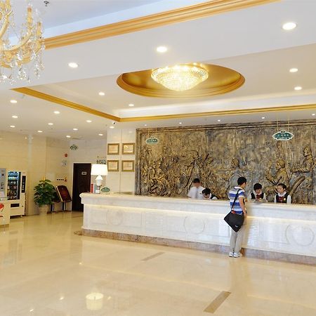 Vienna Hotel - Shenzhen Dongmen Hubei Metro Station Exterior photo