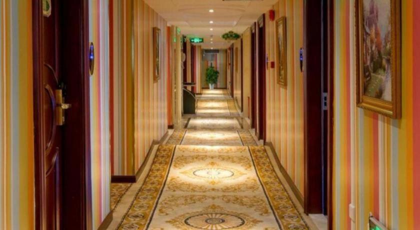 Vienna Hotel - Shenzhen Dongmen Hubei Metro Station Exterior photo