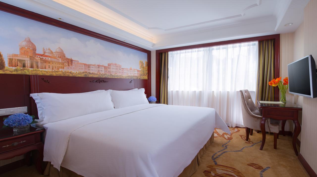 Vienna Hotel - Shenzhen Dongmen Hubei Metro Station Exterior photo